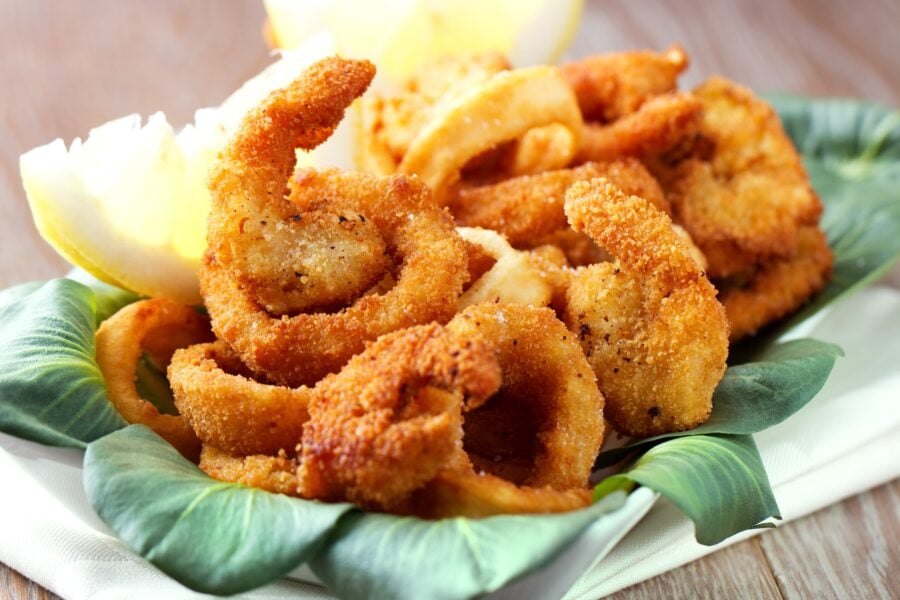FRIED CALAMARI RECIPE: A GREEK ISLANDS TAVERNA FAVORITE